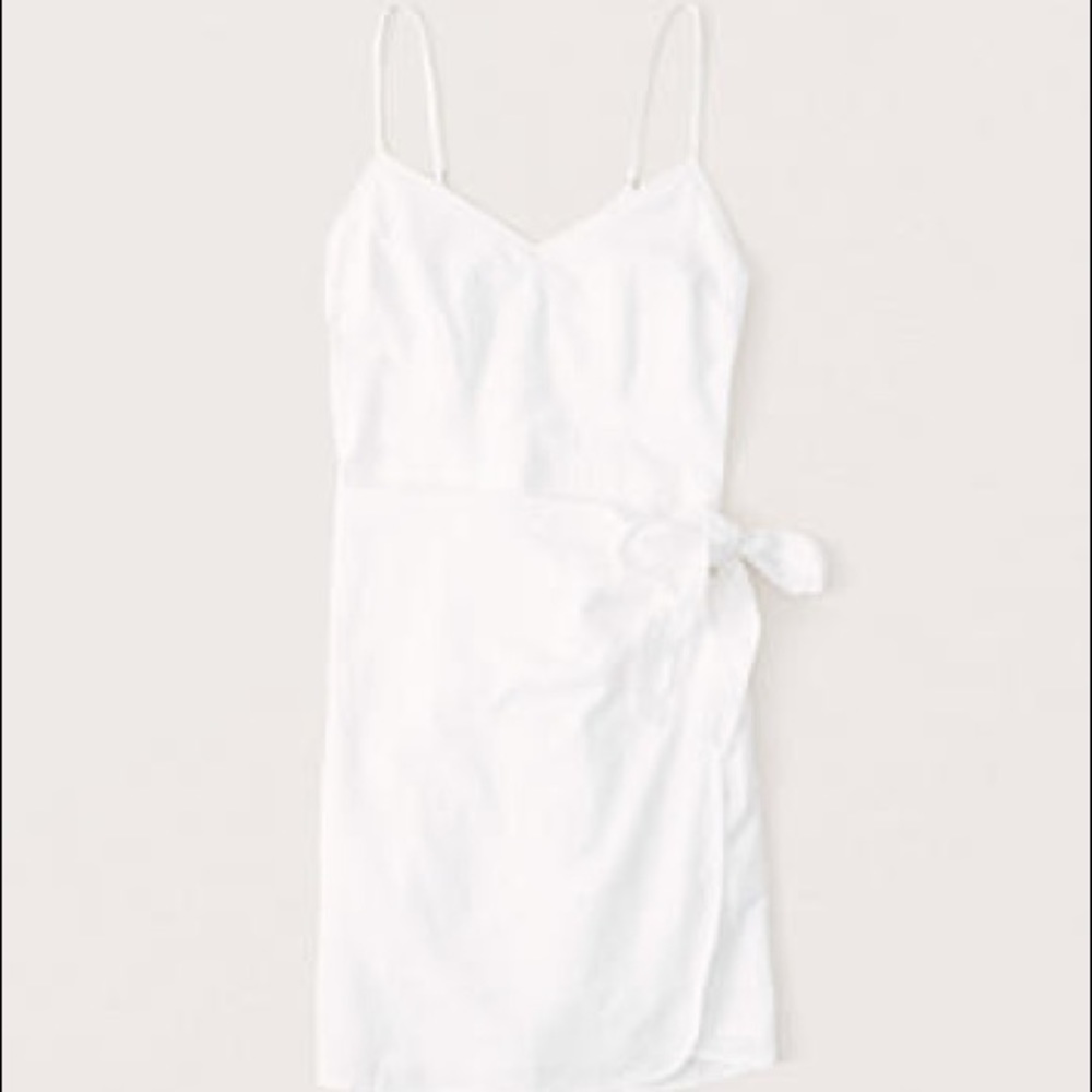 ABERCROMBIE AND FITCH DRESS